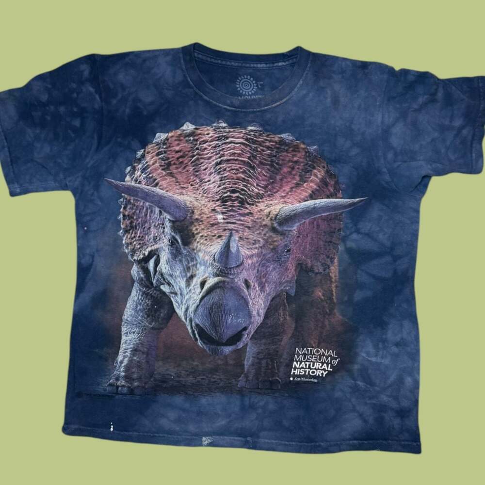 Y2K The Mountain Museum of Natural History Triceratops Dinosaur Tee